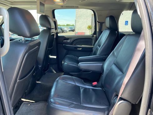 Used 2012 GMC Yukon XL Denali AWD/4WD image 16