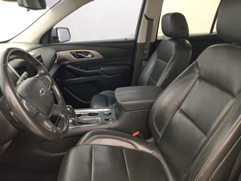Used 2020 Chevrolet Traverse RS FWD image 17