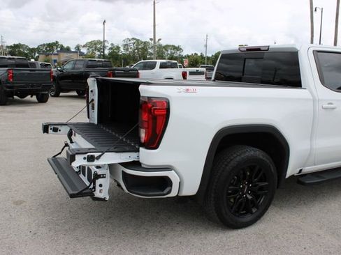 Used 2024 GMC Sierra 1500 Elevation w/ Elevation Premium Package AWD/4WD image 11