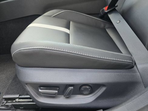New 2026 Toyota Camry SE w/ Convenience Package FWD image 19