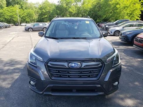 Used 2023 Subaru Forester Limited AWD/4WD image 5