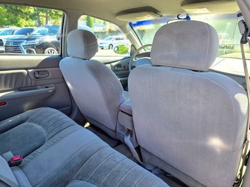 Used 2001 Buick Century Custom w/ Premium Pkg FWD image 50