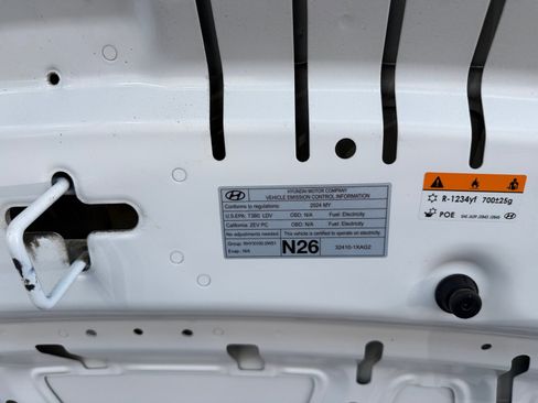 Used 2024 Hyundai Ioniq 5 SE RWD image 15
