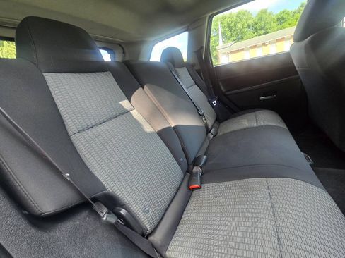 Used 2010 Jeep Grand Cherokee Laredo AWD/4WD image 30