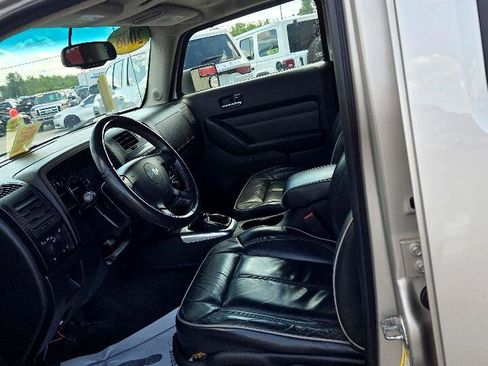 Used 2008 HUMMER H3 Luxury image 9