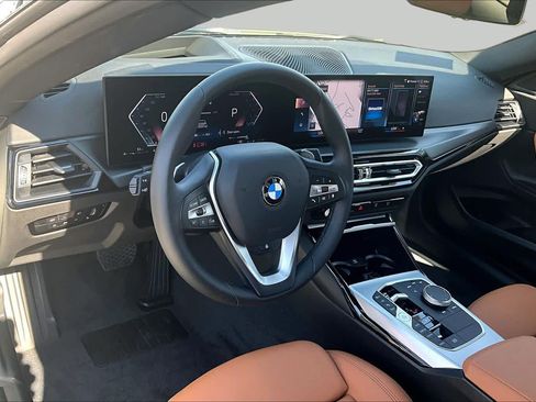 Used 2024 BMW 230i Coupe w/ Premium Package RWD image 13