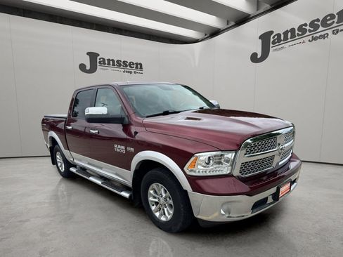 Used 2016 RAM 1500 Laramie w/ Convenience Group AWD/4WD image 6