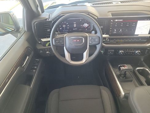 New 2026 GMC Sierra 1500 Elevation image 12