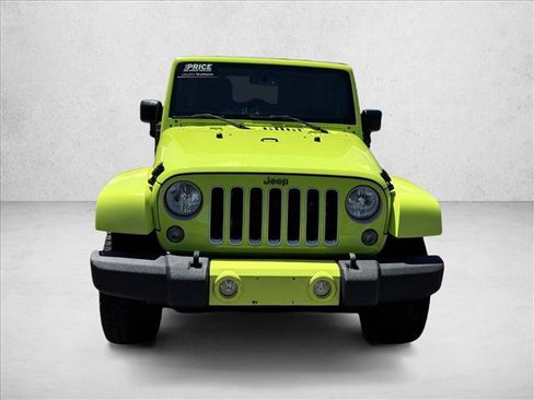 Used 2017 Jeep Wrangler Unlimited Sahara w/ Dual Top Group AWD/4WD image 2