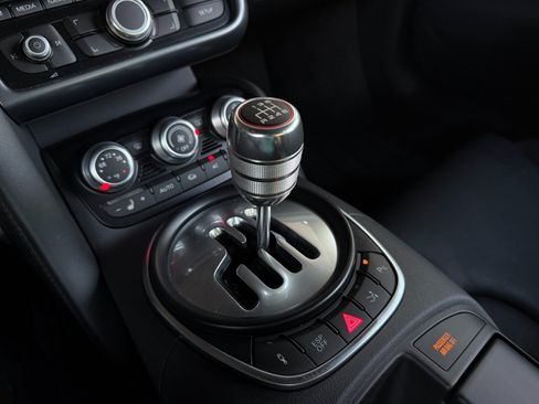 Used 2010 Audi R8 V10 AWD/4WD image 35