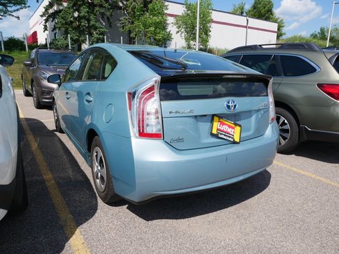 Used 2014 Toyota Prius Four FWD image 3