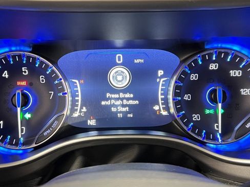 New 2026 Chrysler Voyager LX image 14