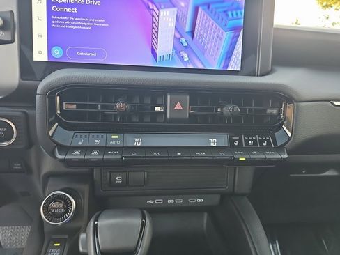 Used 2025 Toyota Land Cruiser image 23