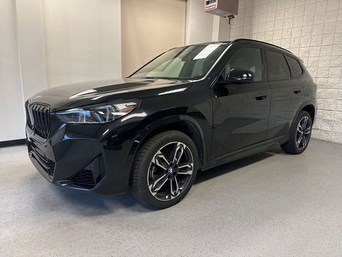 Used 2023 BMW X1 xDrive28i AWD/4WD image 2