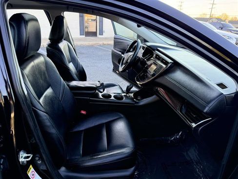 Used 2014 Toyota Avalon XLE Touring FWD image 12
