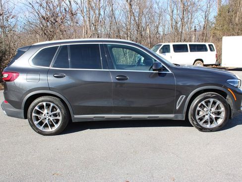 Used 2023 BMW X5 xDrive40i w/ Premium Package image 10