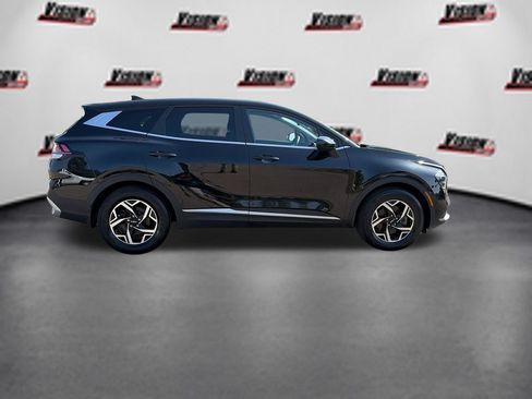 Used 2024 Kia Sportage LX FWD image 4