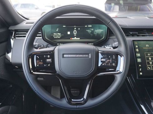 New 2025 Land Rover Range Rover Sport Dynamic SE image 9