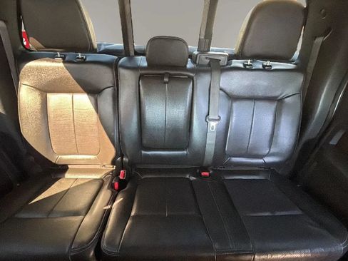 Used 2014 Ford F150 Lariat w/ Equipment Group 502A Luxury AWD/4WD image 40