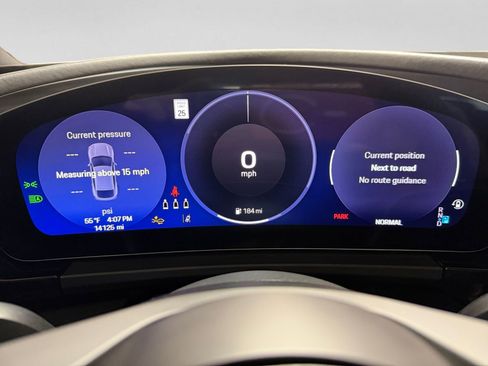 Used 2024 Porsche Macan 4 Electric image 20