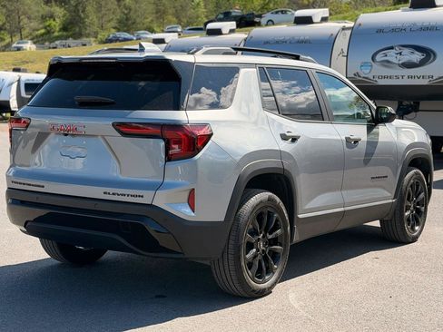 Used 2026 GMC Terrain Elevation w/ Elevation Premium Package AWD/4WD image 5