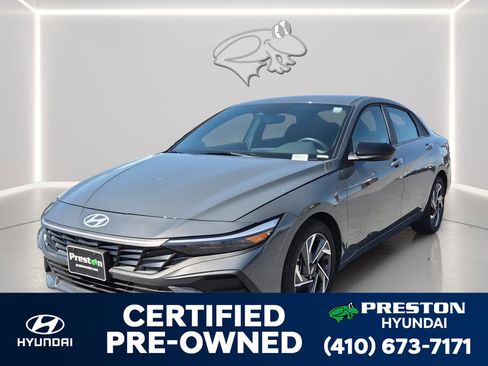 Used 2025 Hyundai Elantra Sport image 1