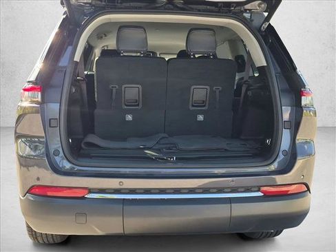 Used 2023 Jeep Grand Cherokee L Limited RWD image 6