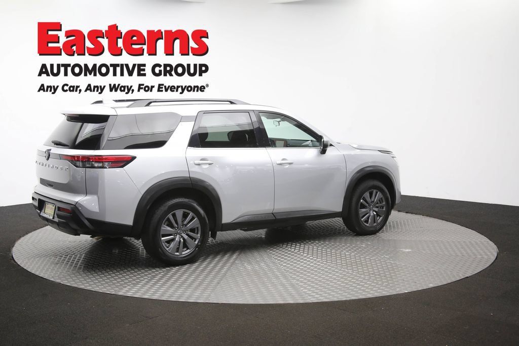 Used 2025 Nissan Pathfinder SV FWD image 46