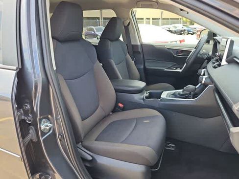 Used 2024 Toyota RAV4 LE AWD/4WD image 18