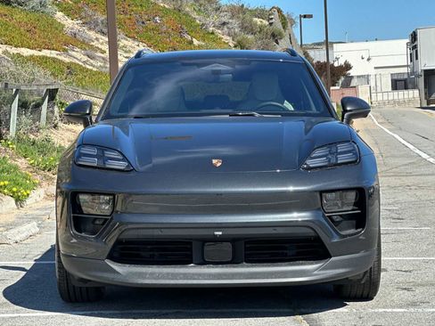 New 2026 Porsche Macan Electric image 11