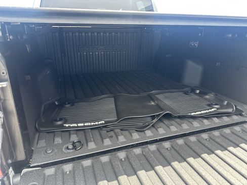 Used 2024 Toyota Tacoma TRD Sport AWD/4WD image 11