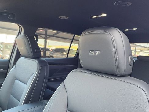 New 2026 Buick Enclave Sport Touring w/ Power Package image 17