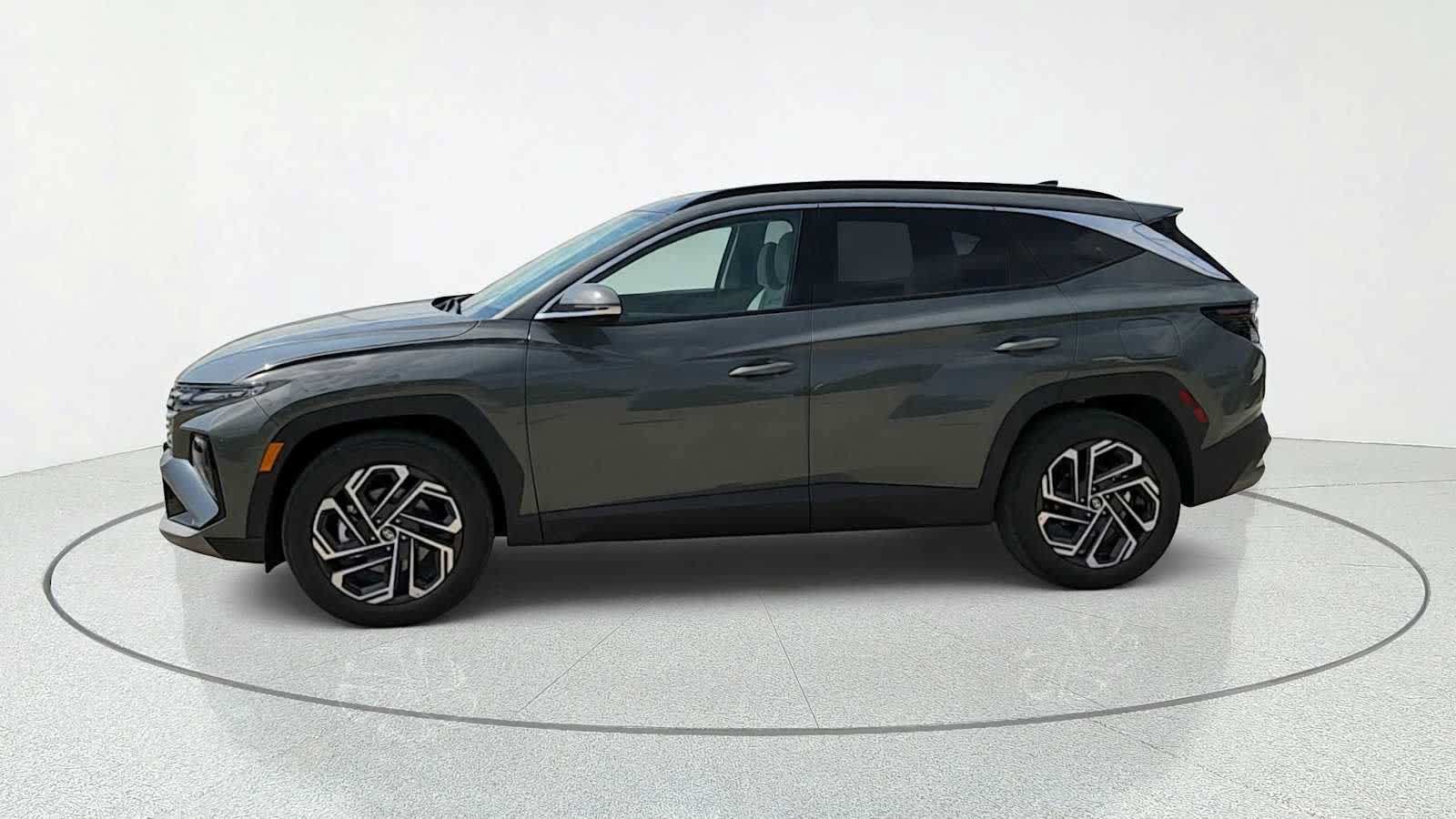 New 2026 Hyundai Tucson Limited FWD image 4