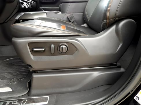 Used 2019 GMC Sierra 1500 AT4 w/ AT4 Premium Package image 17