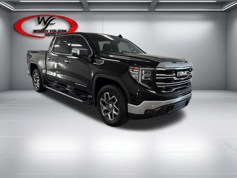 Used 2025 GMC Sierra 1500 SLT w/ SLT Premium Plus Package AWD/4WD image 3