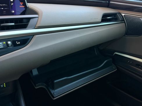 Used 2021 Lexus ES 300h Ultra Luxury w/ Accessory Package 2 FWD image 59