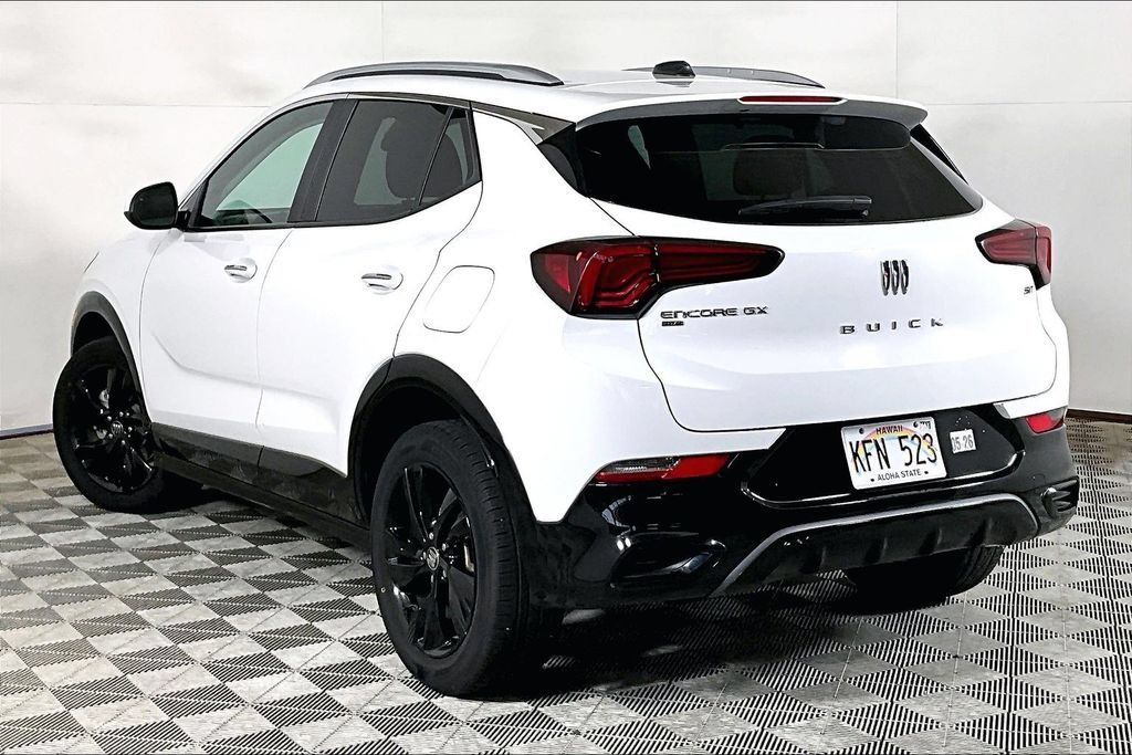 Used 2024 Buick Encore GX Sport Touring AWD/4WD image 10
