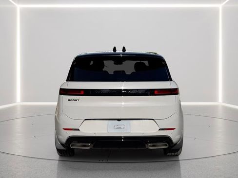 New 2026 Land Rover Range Rover Sport Dynamic SE AWD/4WD image 4
