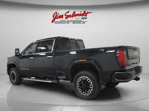 Used 2024 GMC Sierra 2500 Denali w/ Denali Reserve Package AWD/4WD image 4