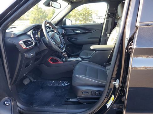 Used 2022 Chevrolet TrailBlazer RS w/ Sun and Liftgate Package image 8
