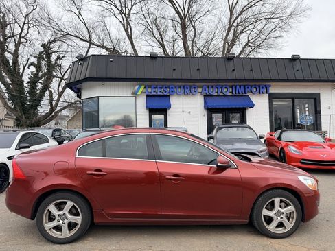 Used 2012 Volvo S60 T5 image 4