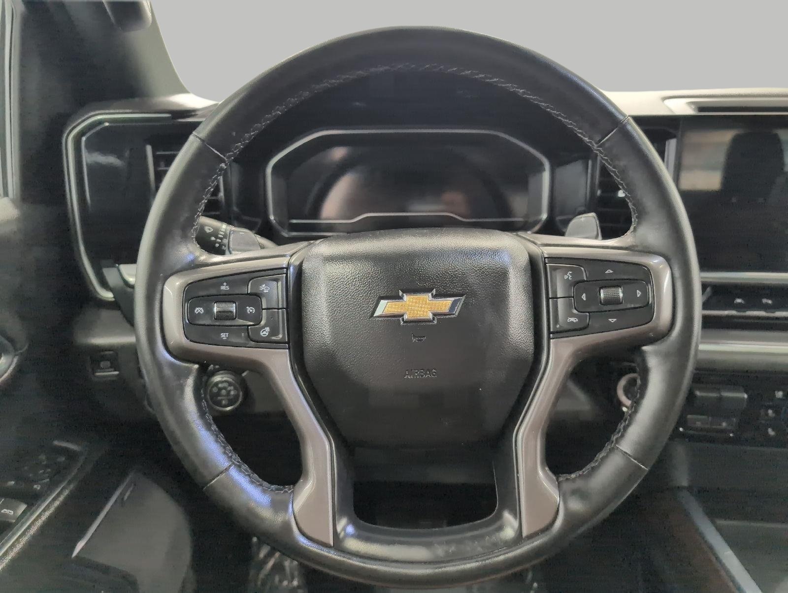 Certified 2024 Chevrolet Silverado 1500 High Country w/ High Country Premium Package AWD/4WD image 5