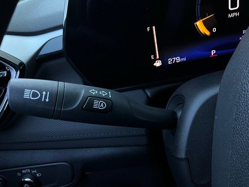 Used 2025 Chevrolet TrailBlazer LT image 32