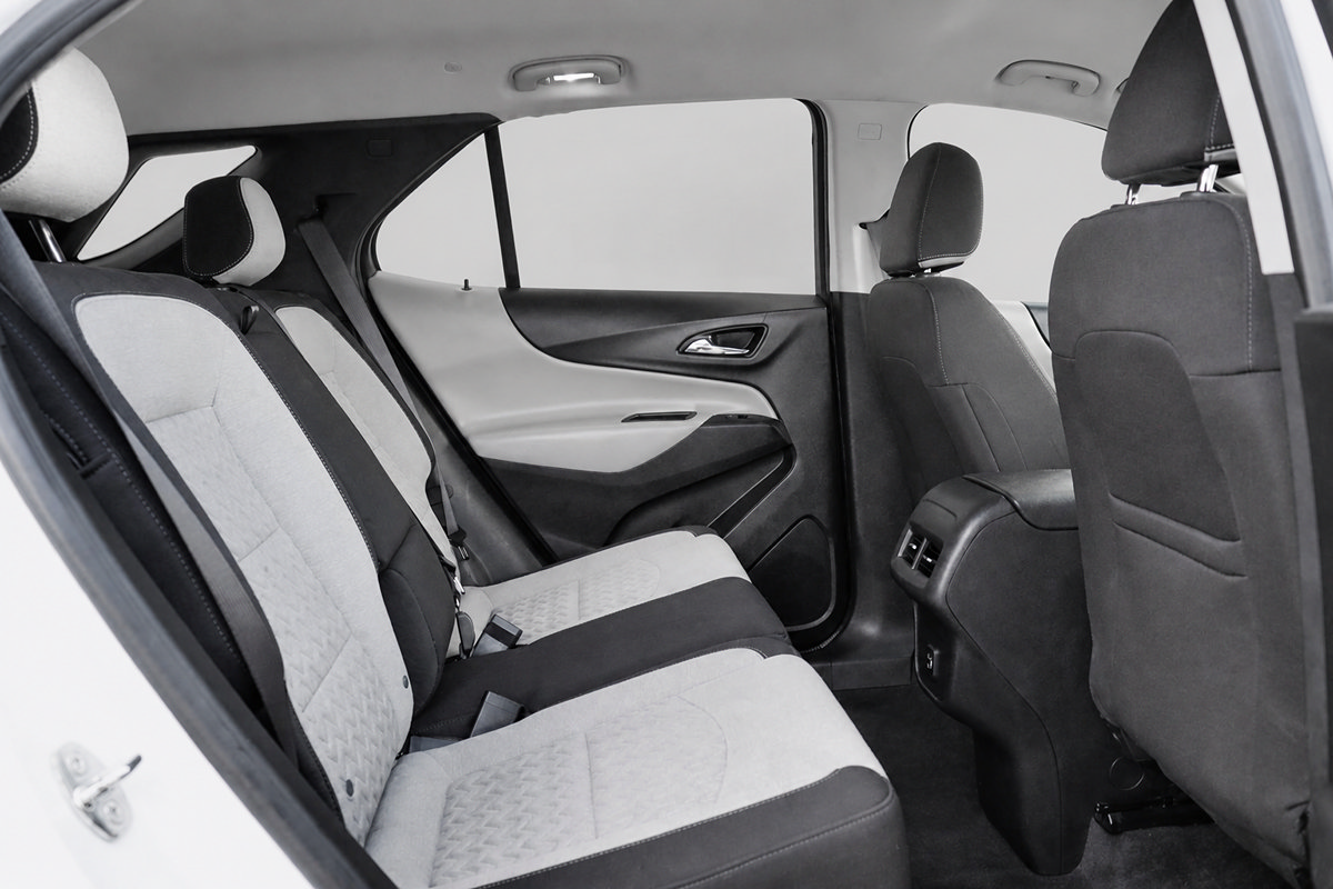 Used 2022 Chevrolet Equinox LT w/ Driver Convenience Package FWD image 14