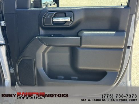 Used 2024 Chevrolet Silverado 2500 Custom w/ Custom Value Package AWD/4WD image 23