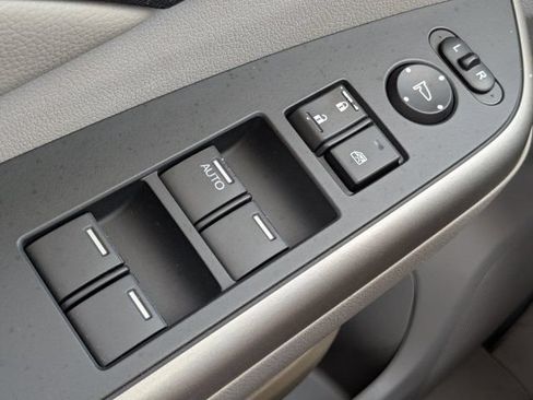Used 2014 Honda CR-V EX-L image 23