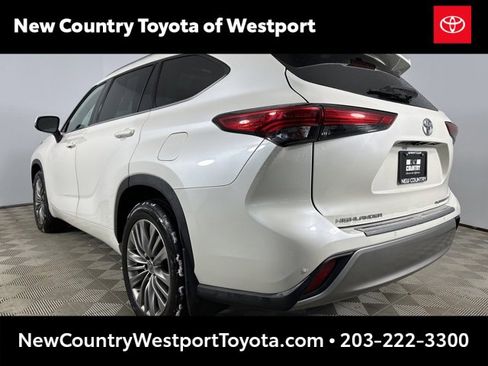 Used 2021 Toyota Highlander Platinum image 5