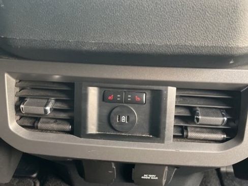 Used 2023 Ford F250 Lariat w/ Chrome Package image 37