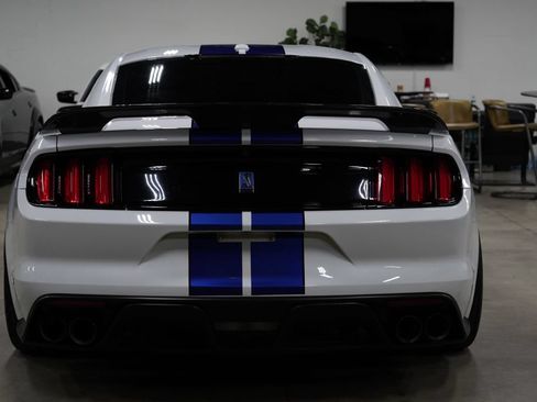 Used 2017 Ford Mustang Shelby GT350 w/ Electronics Package RWD image 4