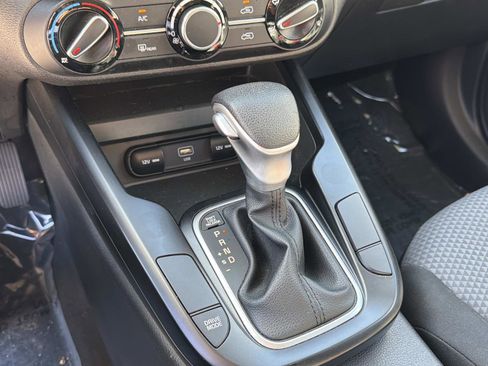 Used 2023 Kia Soul LX w/ Option Group 015 FWD image 21